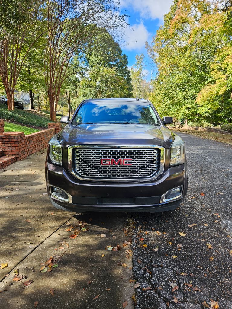 2016 GMC Yukon Denali's photo