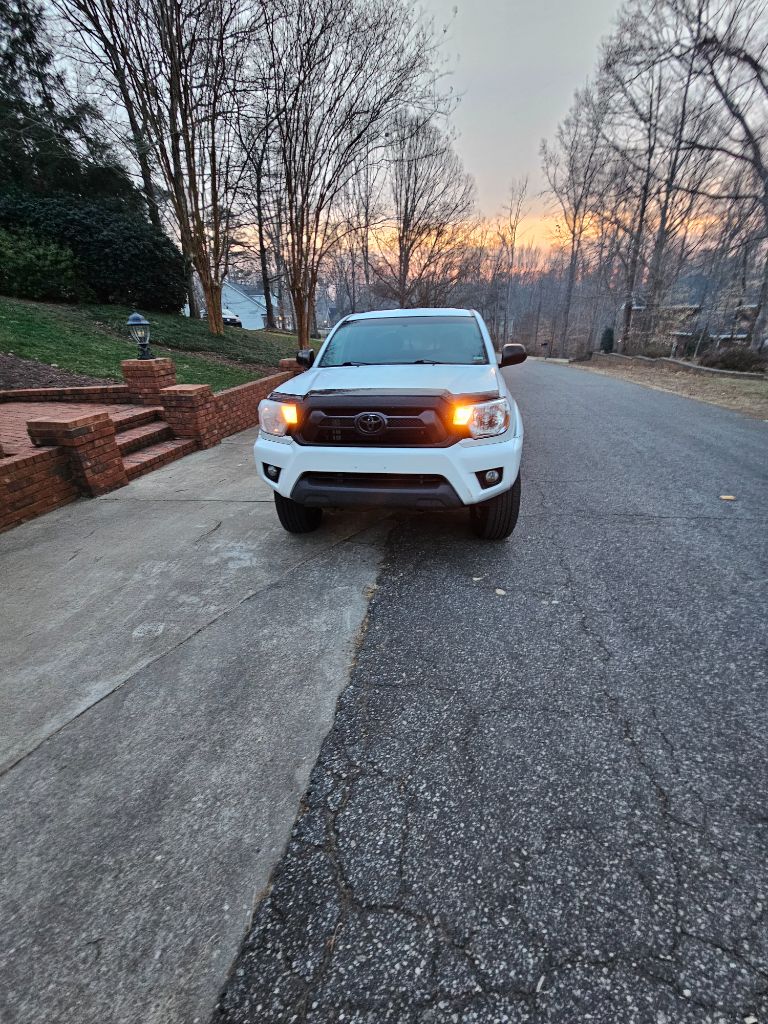 2015 Toyota Tacoma Base