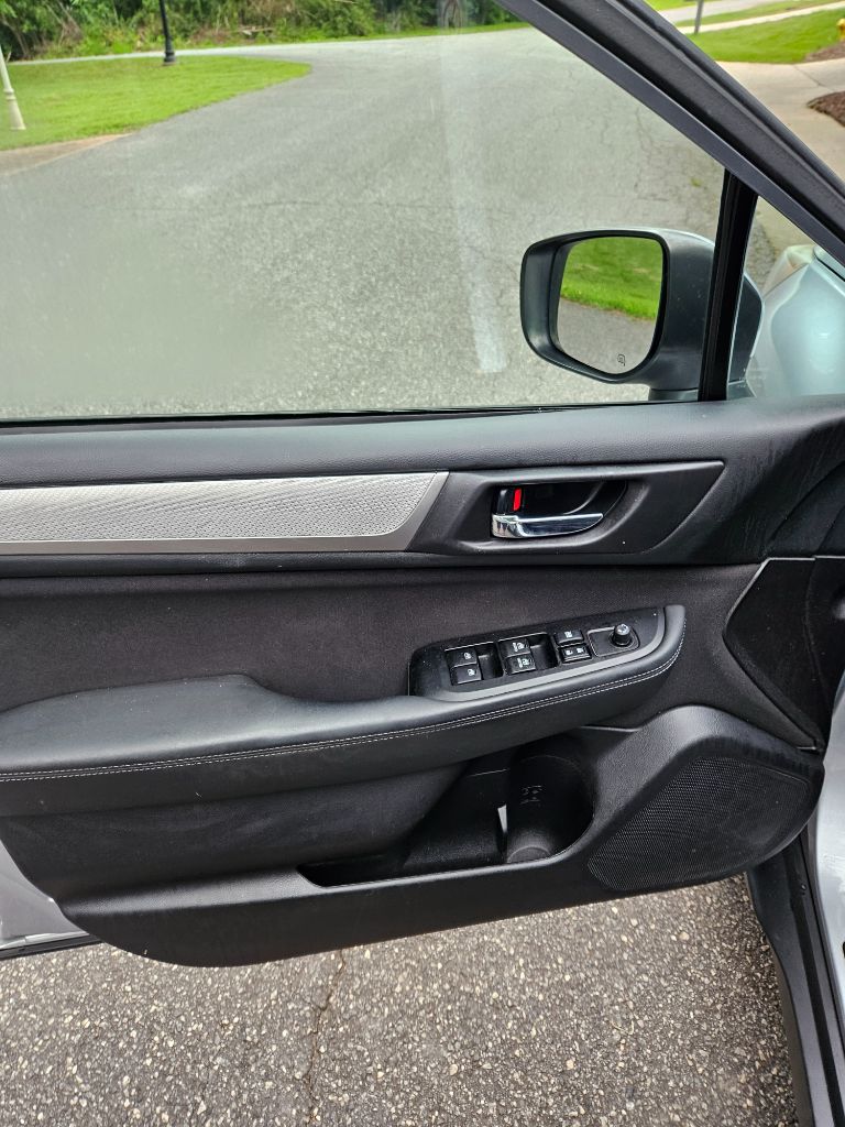 2018 Subaru Outback Premium - Photo 23