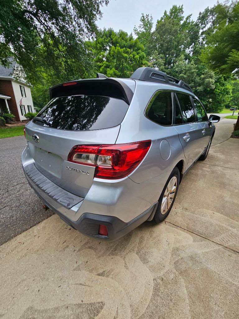 2018 Subaru Outback Premium - Photo 6