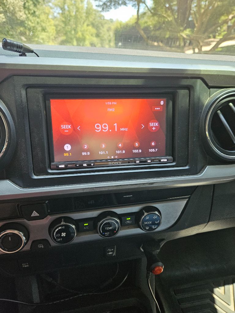 2016 Toyota Tacoma SR5 - Photo 15