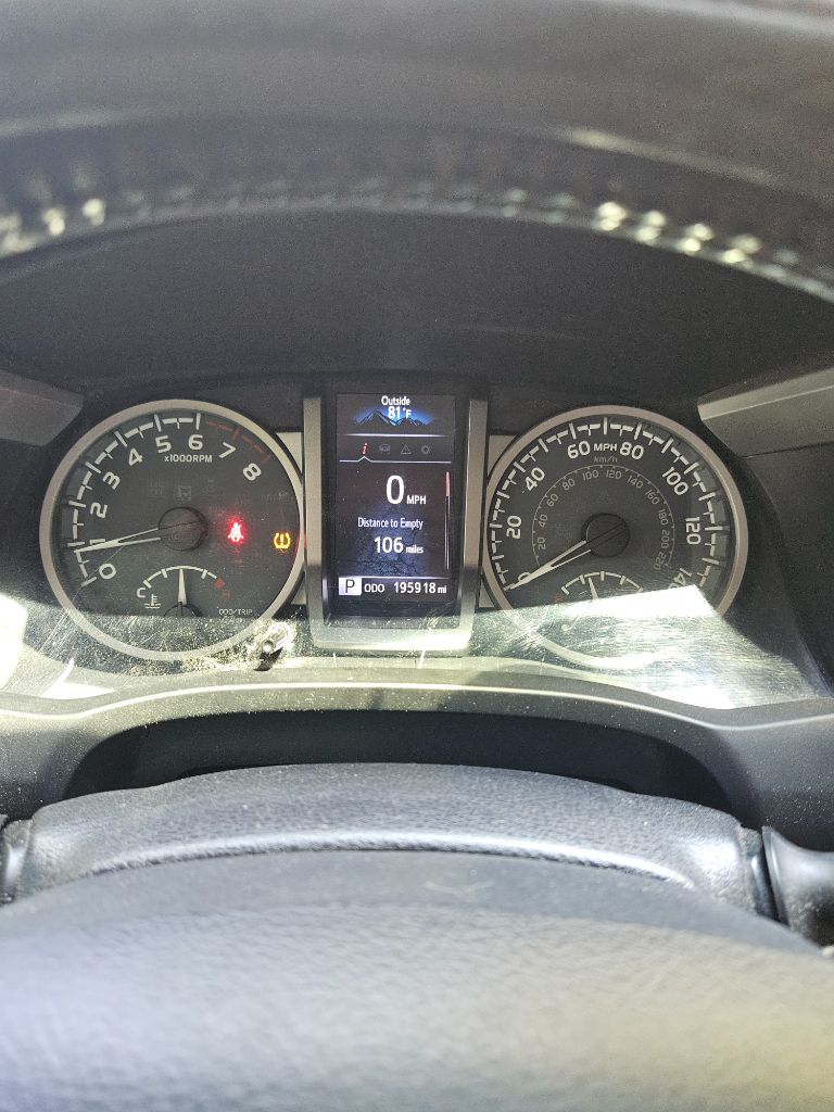 2016 Toyota Tacoma SR5 - Photo 13