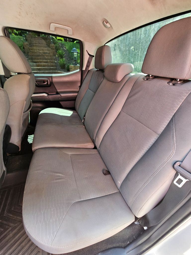 2016 Toyota Tacoma SR5 - Photo 8