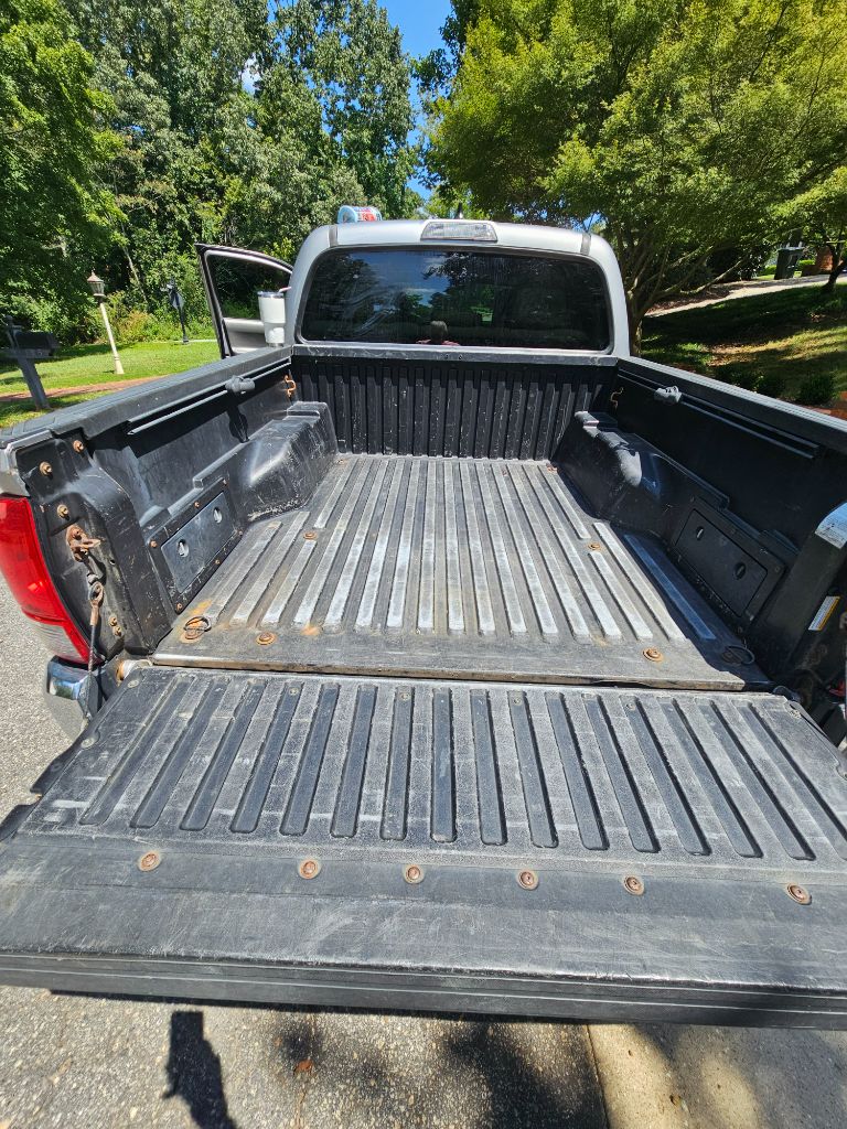 2016 Toyota Tacoma SR5 - Photo 17
