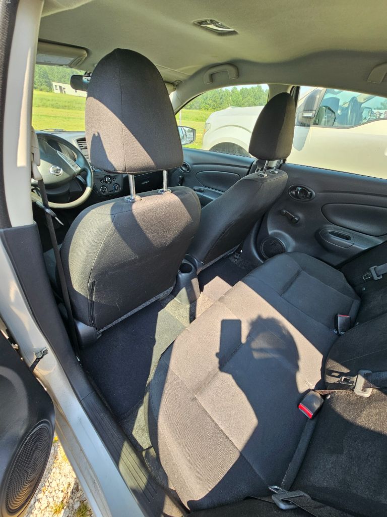 2019 Nissan Versa Sedan S Plus - Photo 6