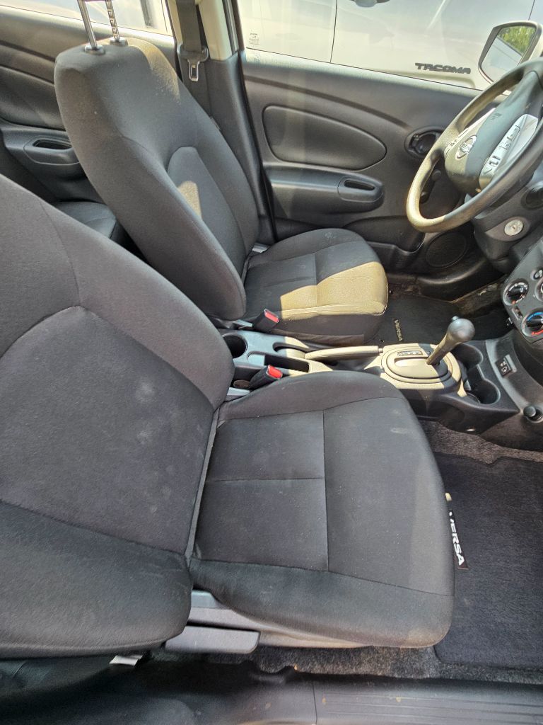 2019 Nissan Versa Sedan S Plus - Photo 7