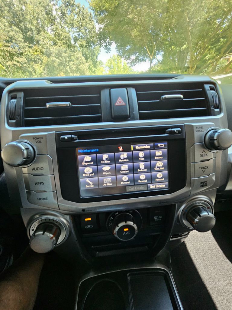 2016 Toyota 4Runner SR5 Premium - Photo 17