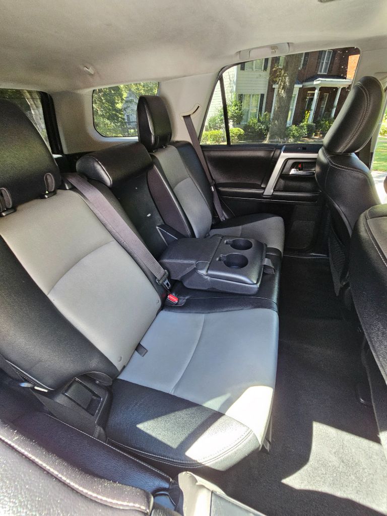 2016 Toyota 4Runner SR5 Premium - Photo 10